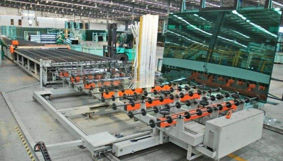 中国玻璃切割五大联赛压球-五大联赛中国
产业目前依然是一个外向型的产业